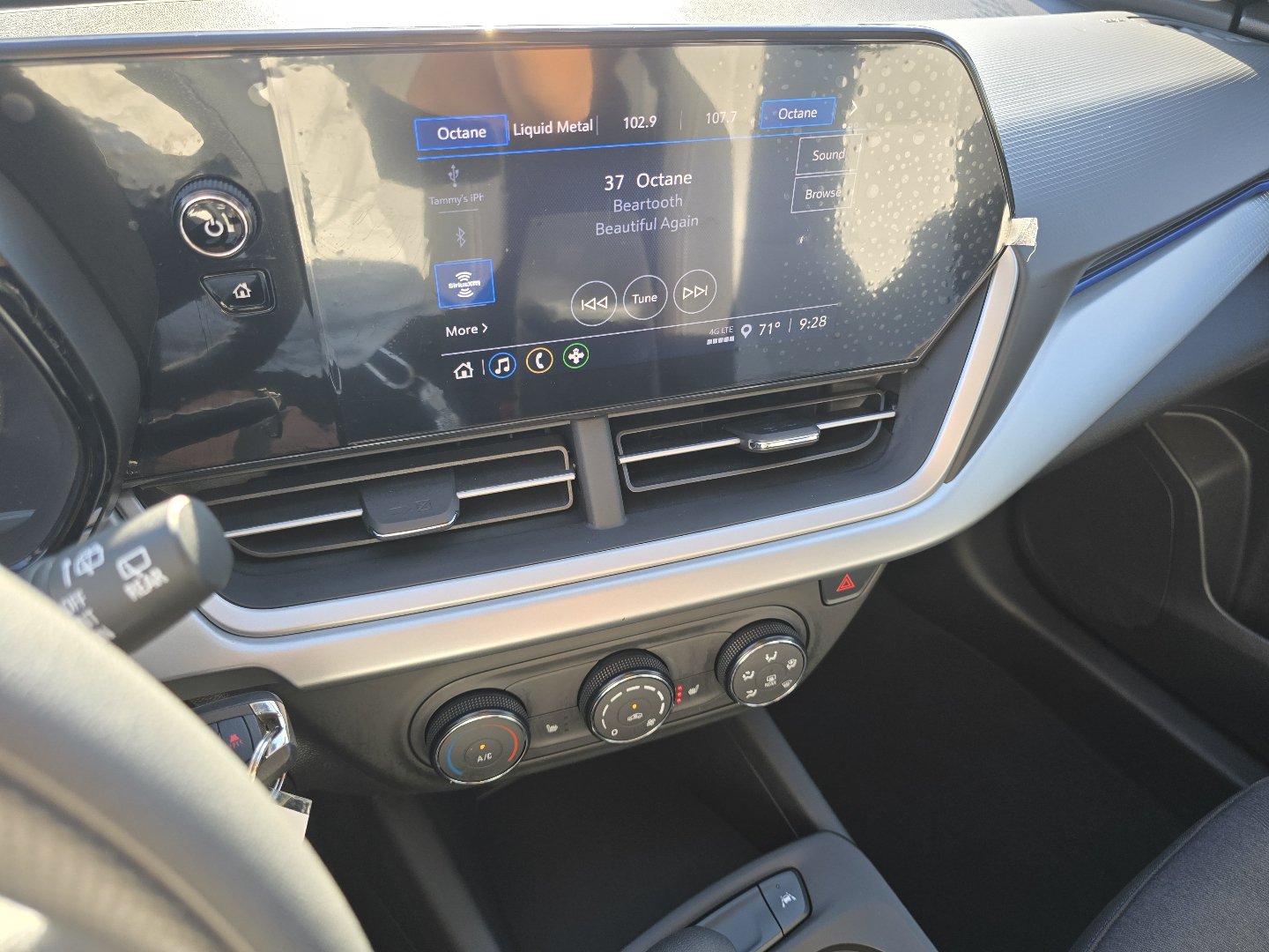 Used 2024 Chevrolet Trax LS w/ LS Convenience Package FWD image 31