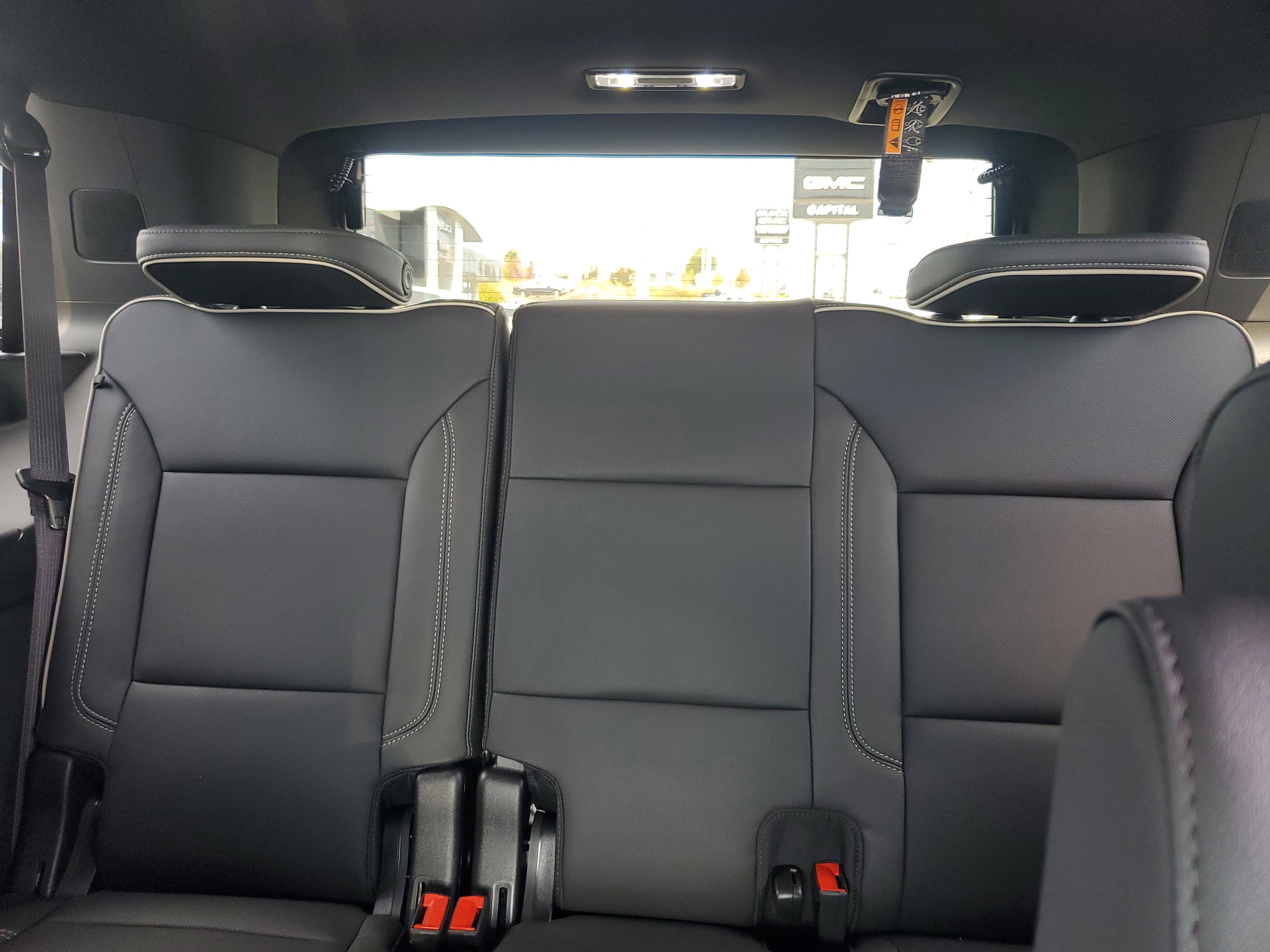 New 2026 GMC Yukon Elevation image 11