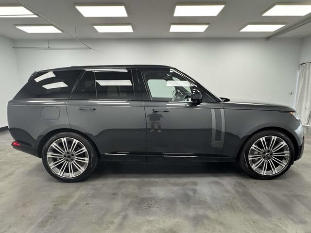 Used 2024 Land Rover Range Rover SE AWD/4WD image 6