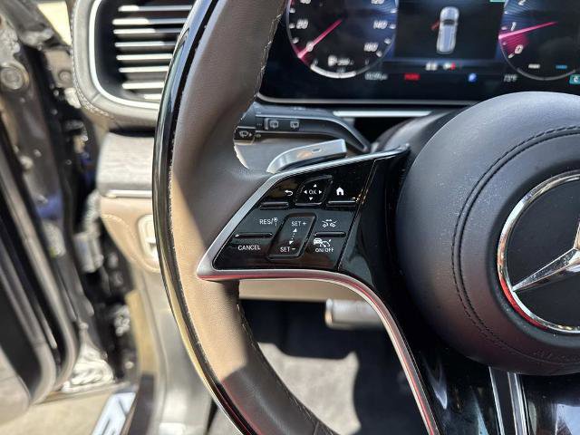 Used 2025 Mercedes-Benz Maybach GLS 600 4MATIC image 23