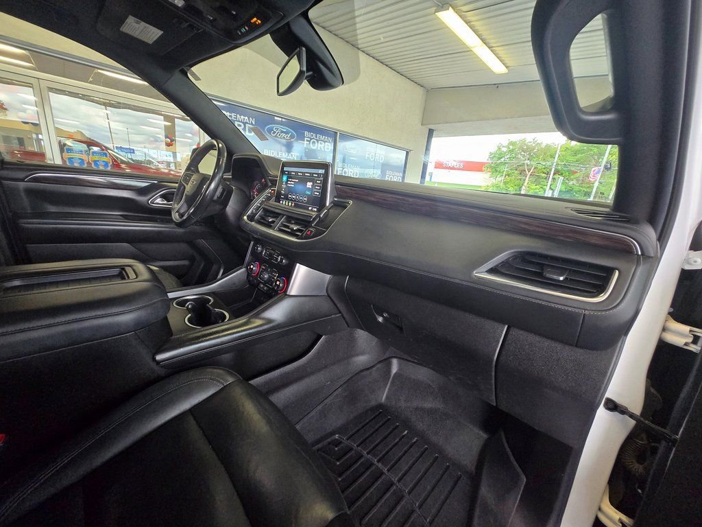 Used 2021 Chevrolet Tahoe Z71 w/ Z71 Signature Package image 32