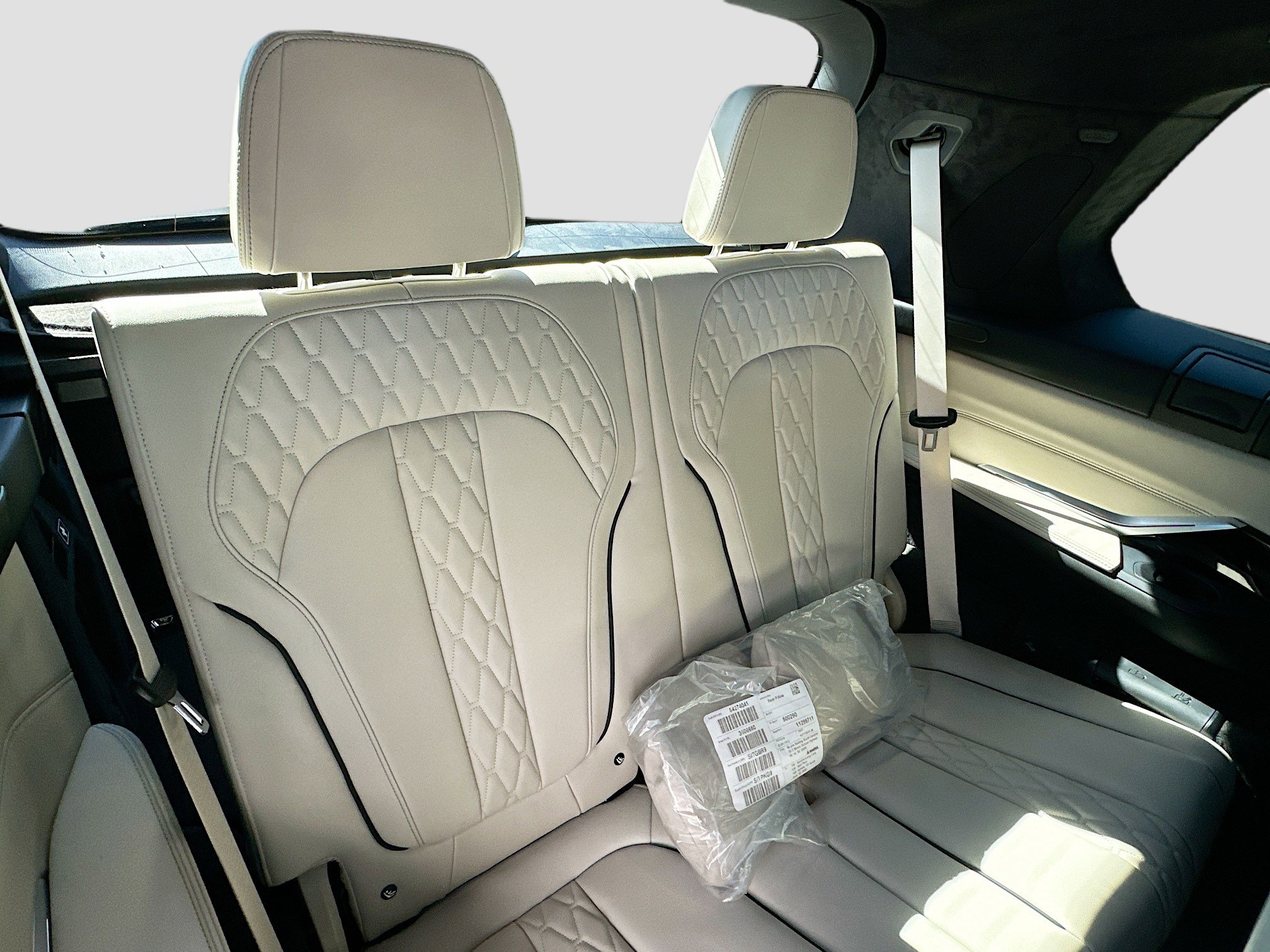 New 2026 BMW X7 M60i image 22