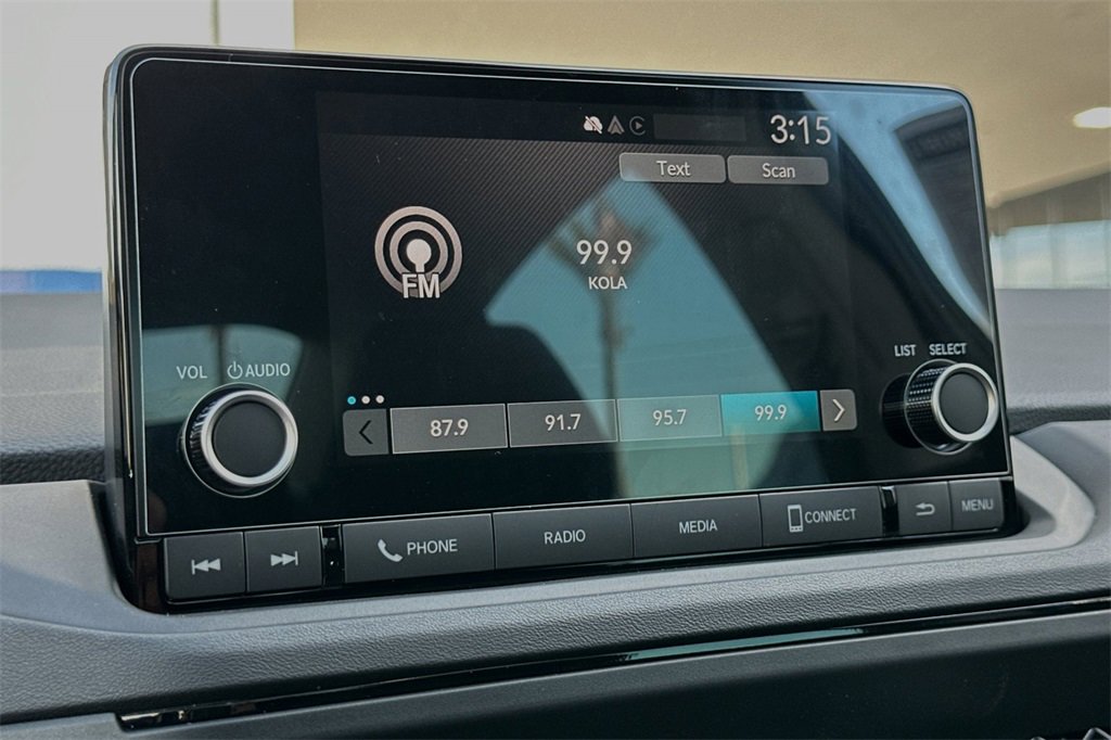 New 2025 Honda Accord SE image 19