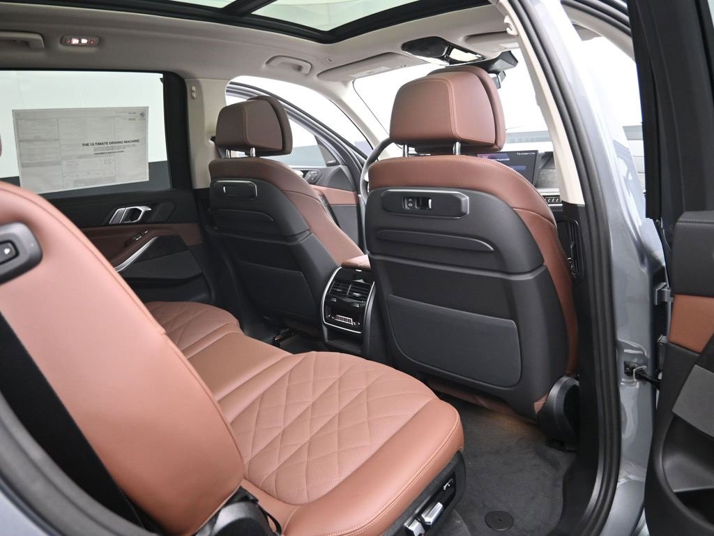 New 2026 BMW X7 xDrive40i image 30
