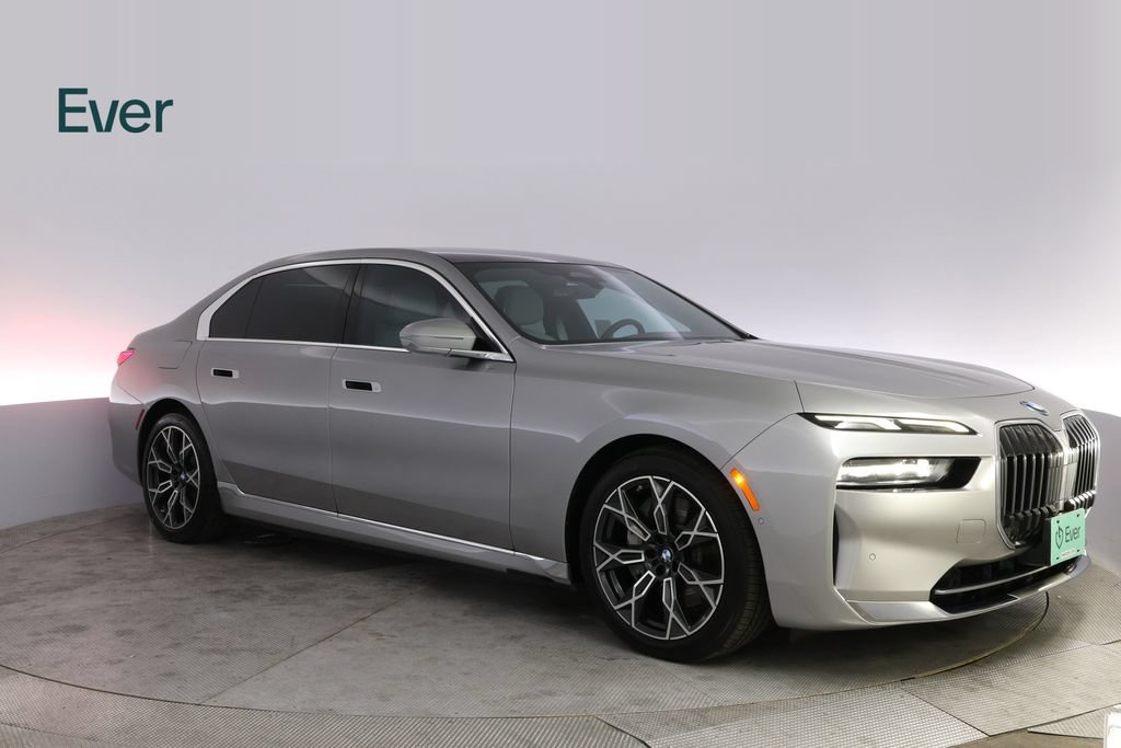 Used 2023 BMW i7 xDrive60 AWD/4WD image 13