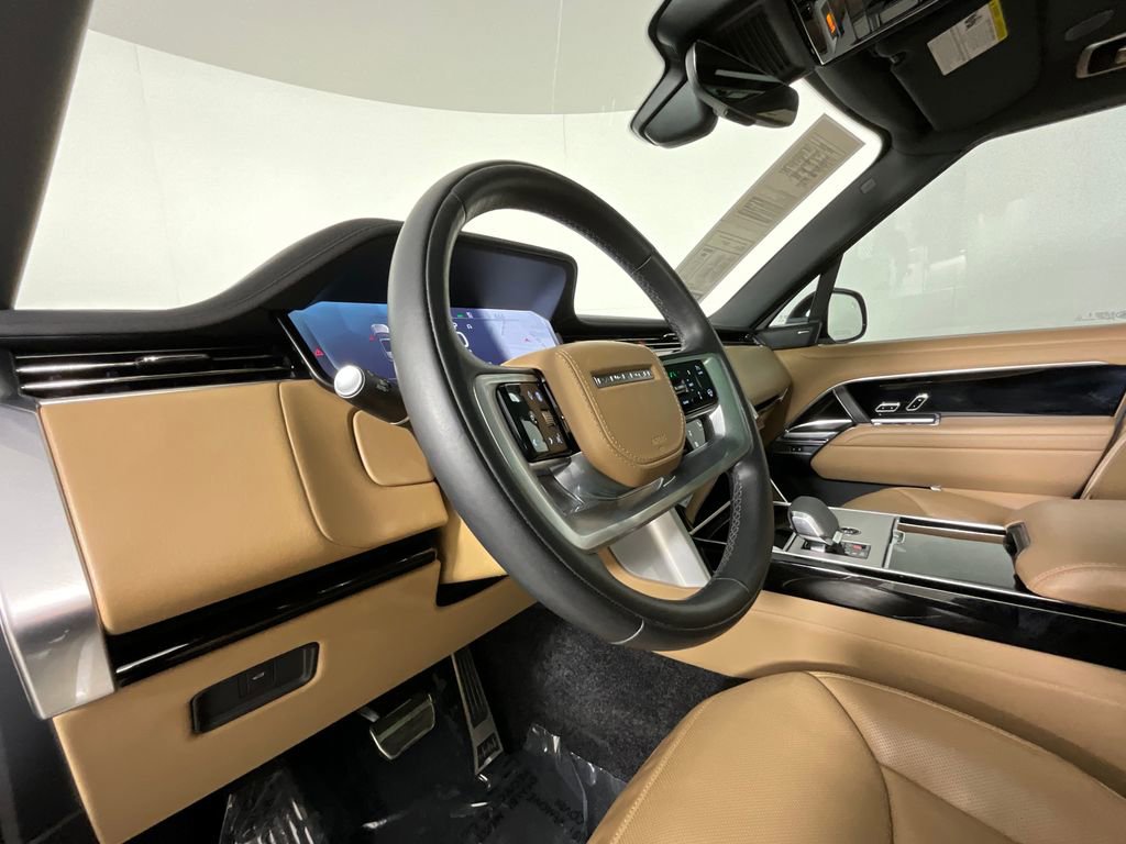 Certified 2024 Land Rover Range Rover SE AWD/4WD image 15