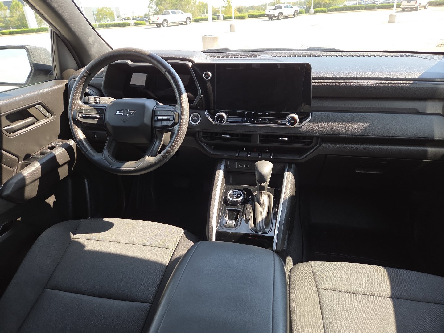 Used 2024 Chevrolet Colorado Trail Boss w/ Advanced Trailering Package AWD/4WD image 23