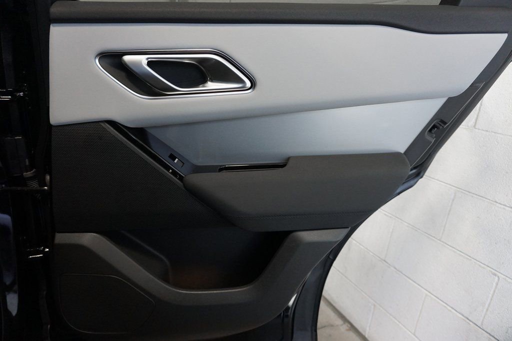 Used 2025 Land Rover Range Rover Velar S image 25