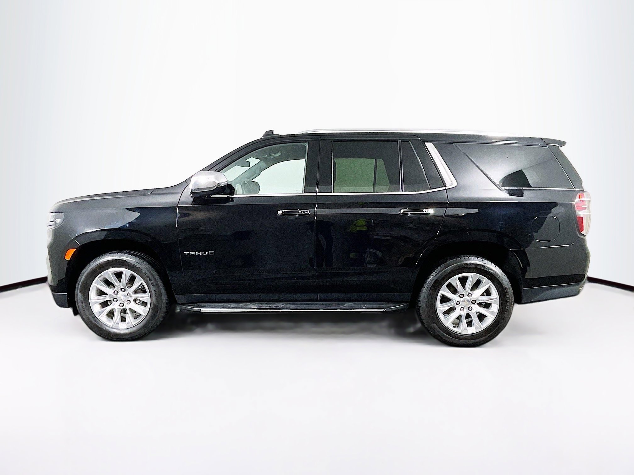 Used 2024 Chevrolet Tahoe Premier image 4