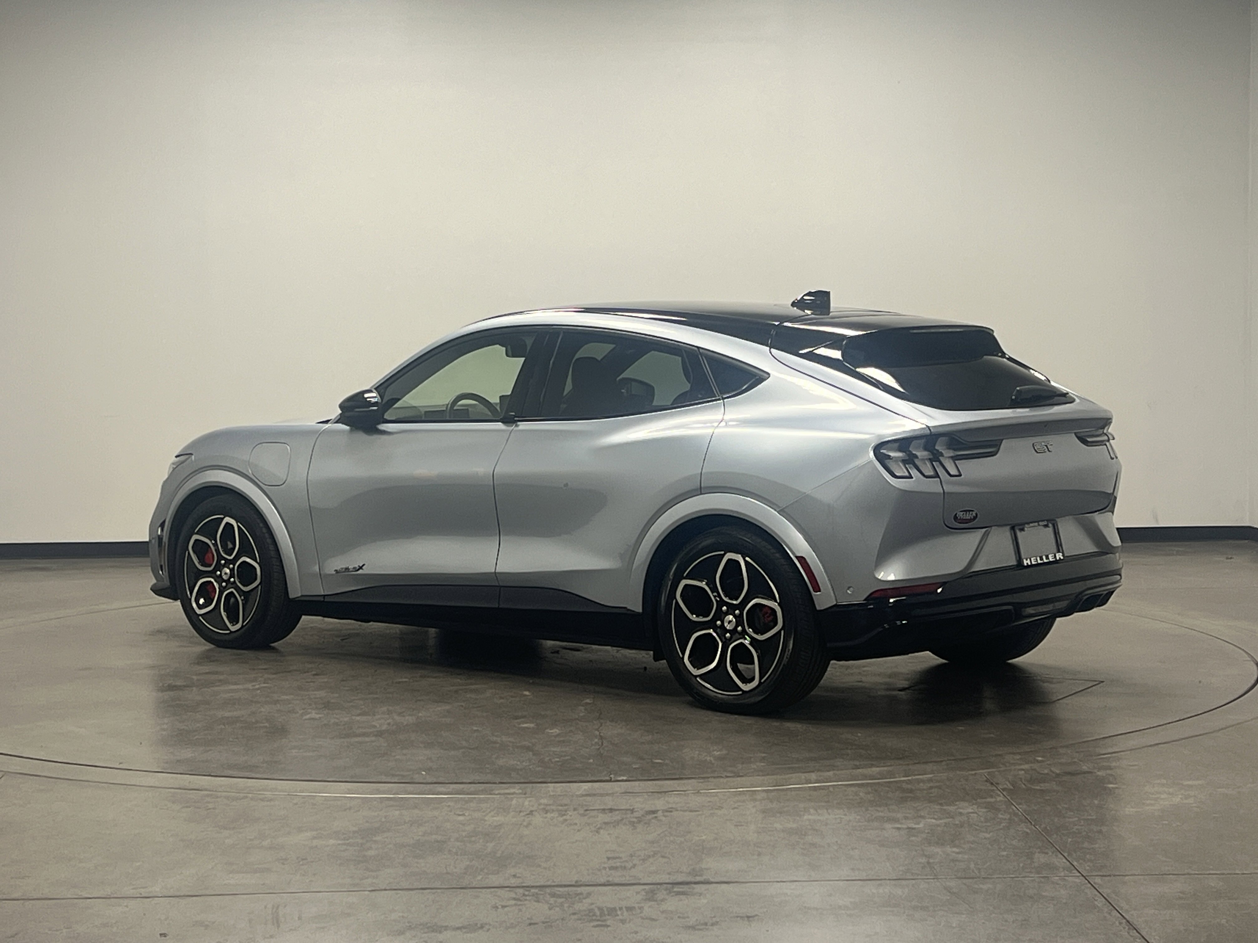 Used 2022 Ford Mustang Mach-E GT image 6