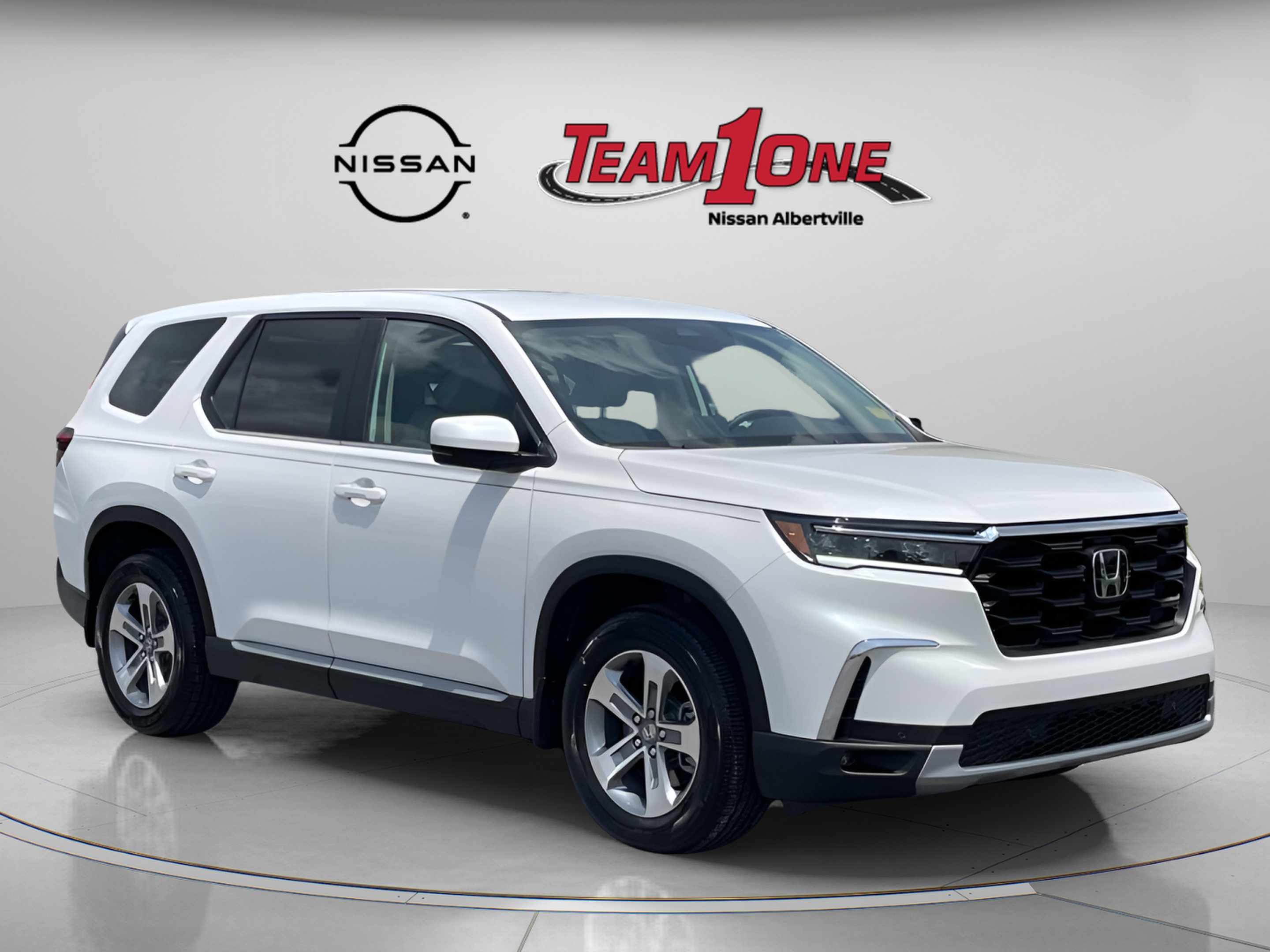 Used 2025 Honda Pilot EX-L image 1