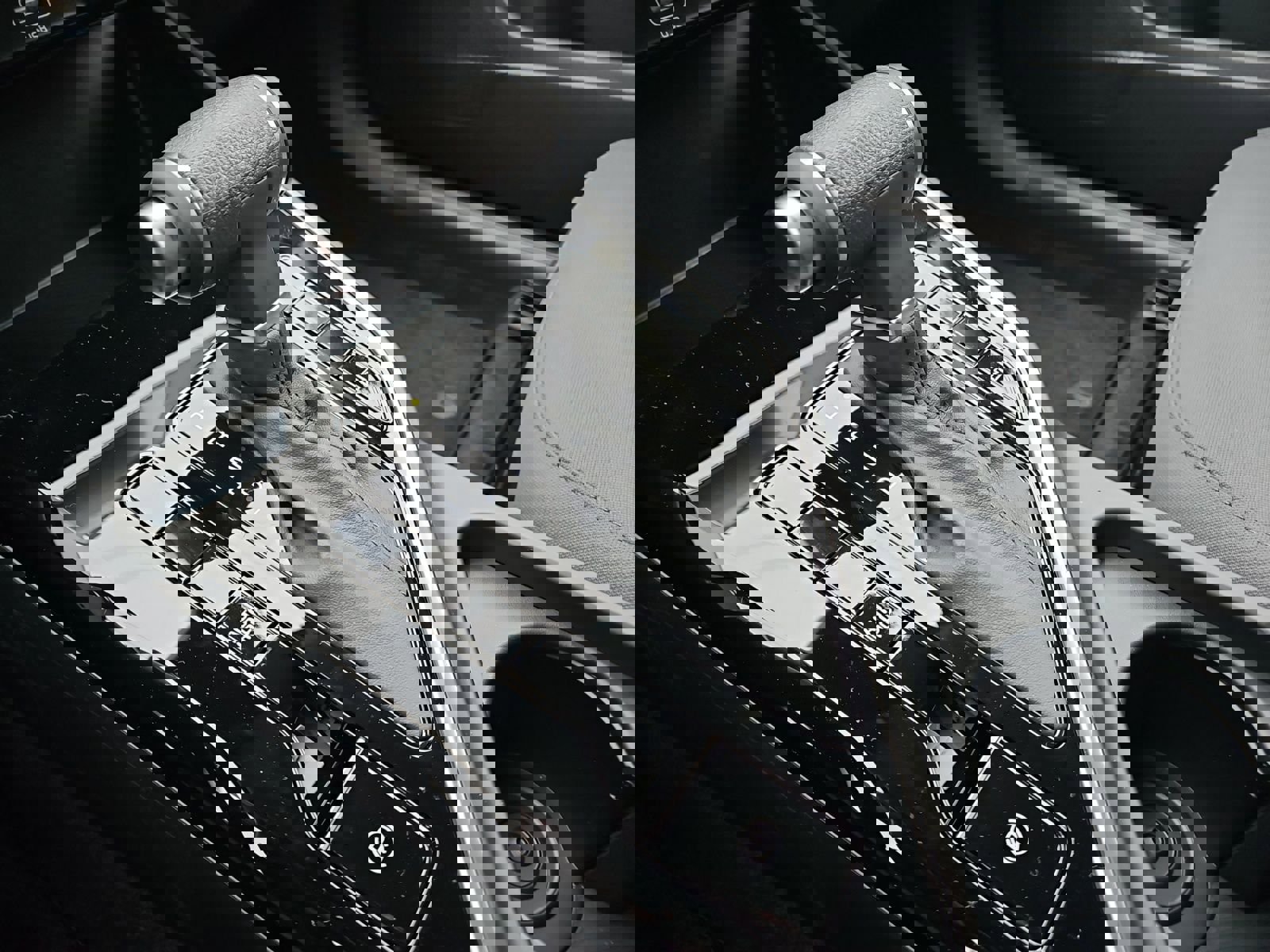 Used 2025 Kia Niro LX image 22