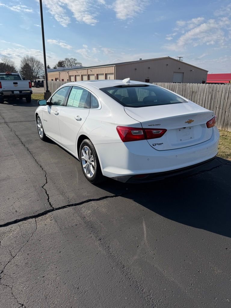 Used 2024 Chevrolet Malibu LT image 3