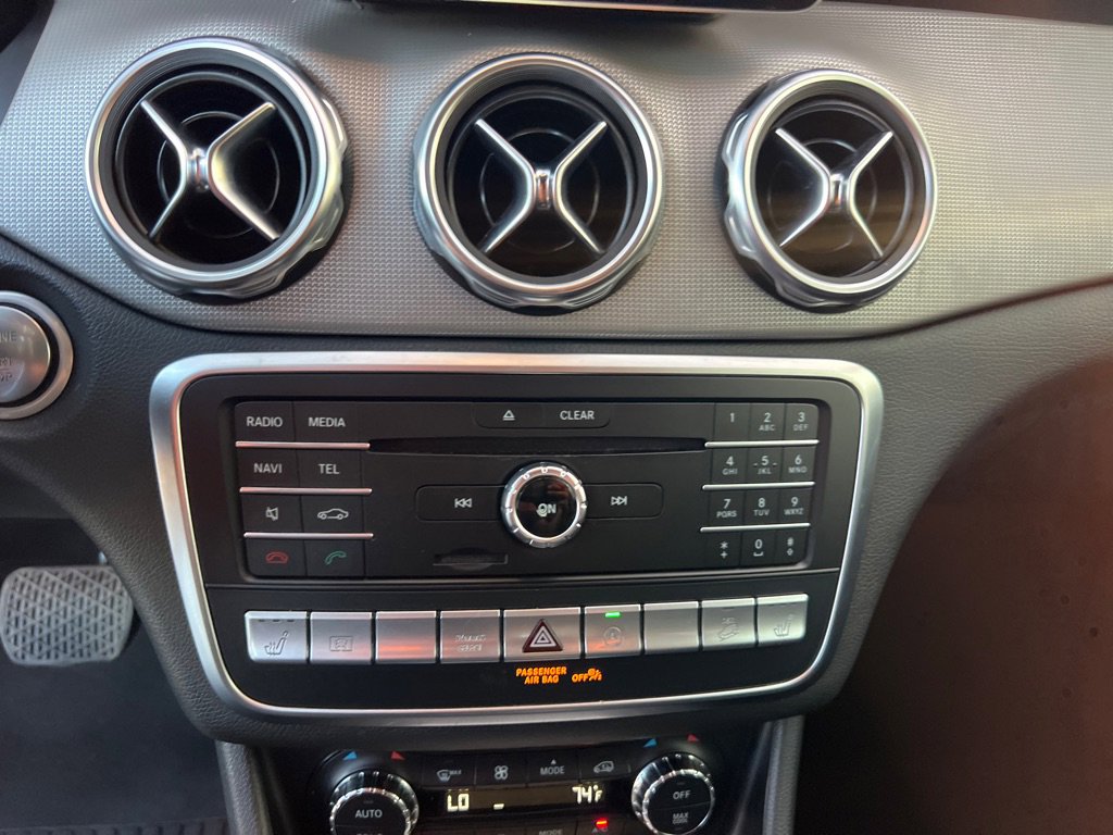 Used 2019 Mercedes-Benz GLA 250 4MATIC image 33