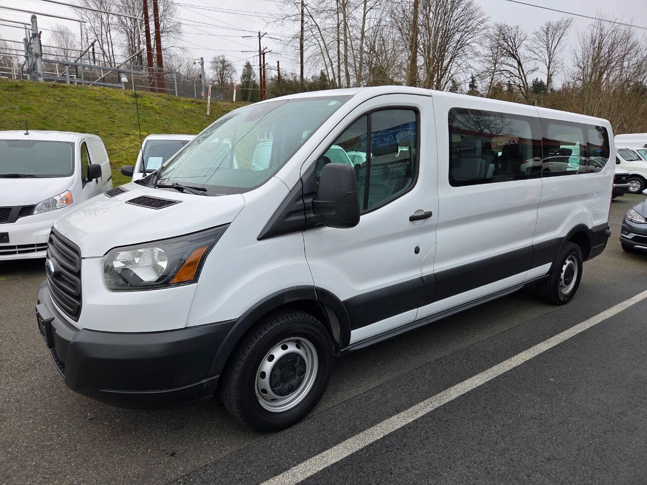 Used 2015 Ford Transit 350 XL RWD image 3