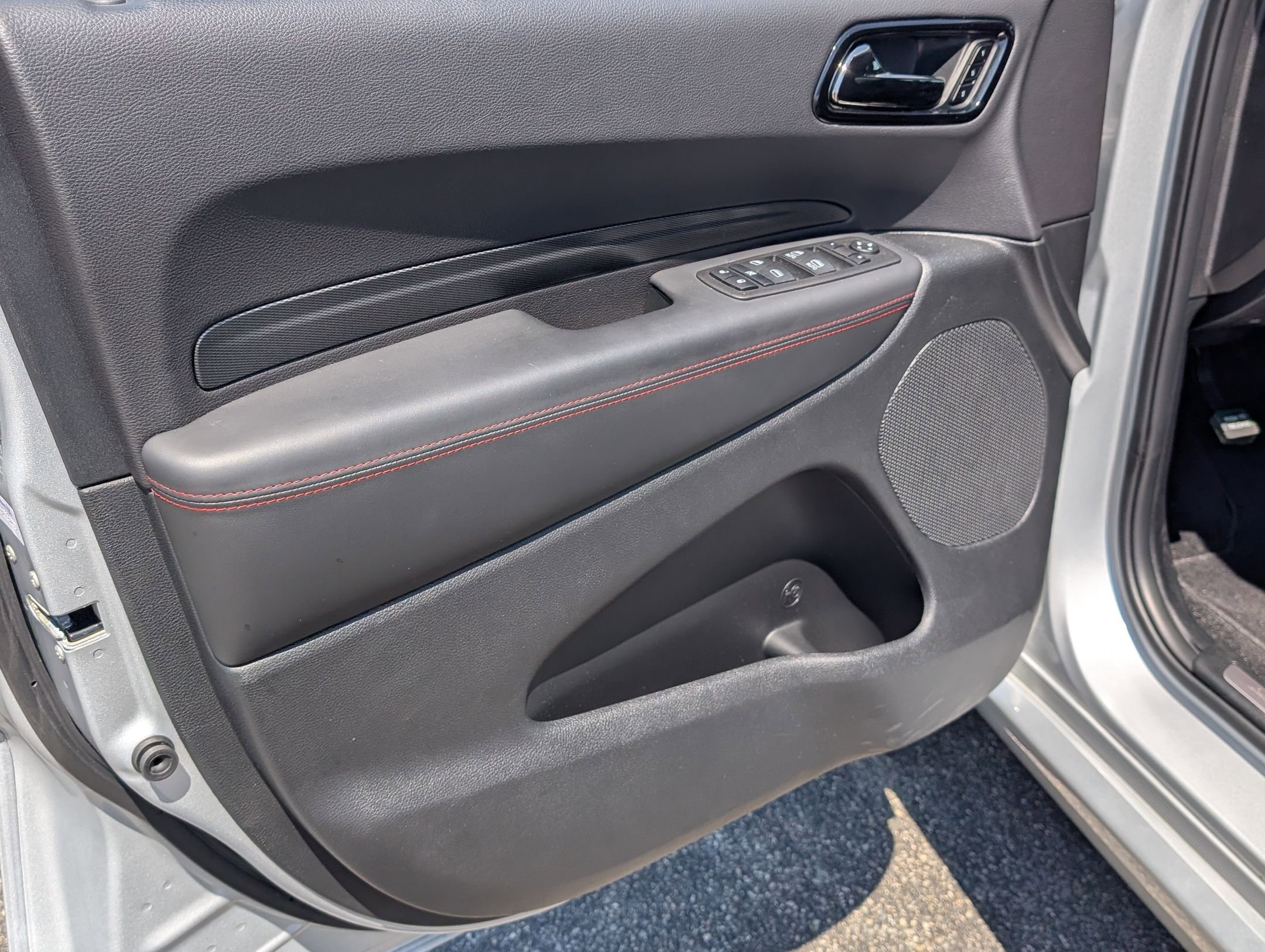 Used 2025 Dodge Durango R/T image 10