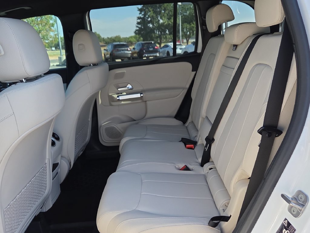 New 2026 Mercedes-Benz GLB 250 image 13