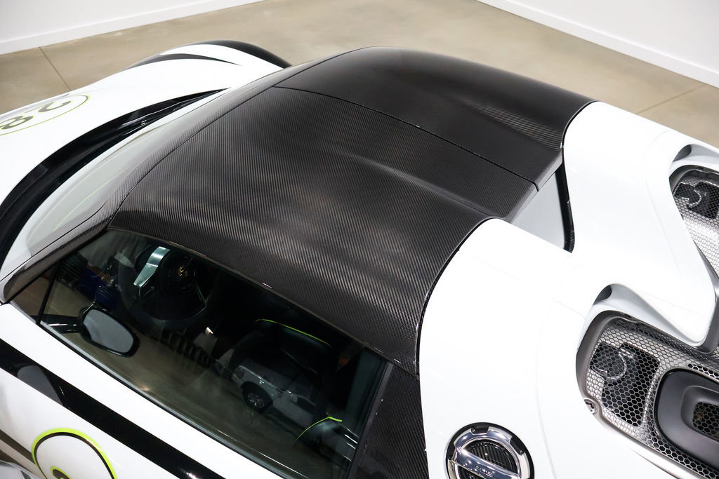 Used 2015 Porsche 918 Spyder image 36