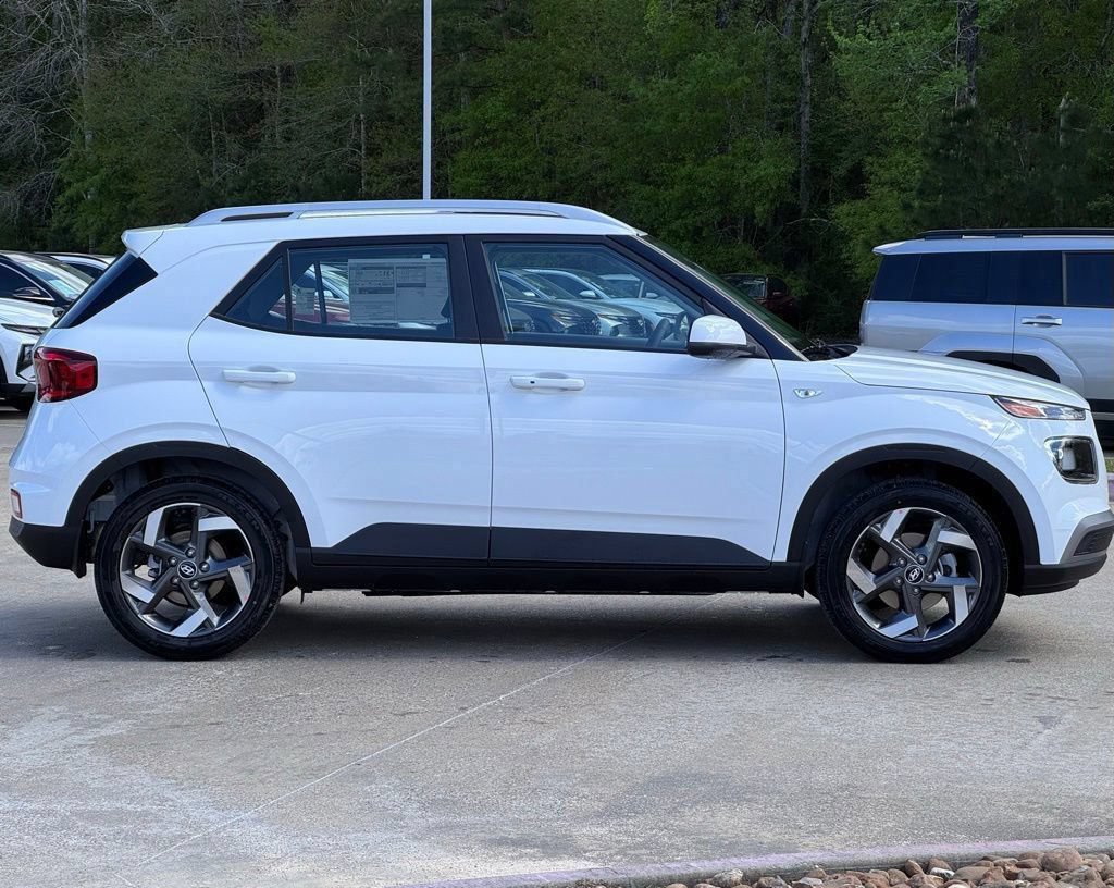 New 2026 Hyundai Venue SEL FWD image 10