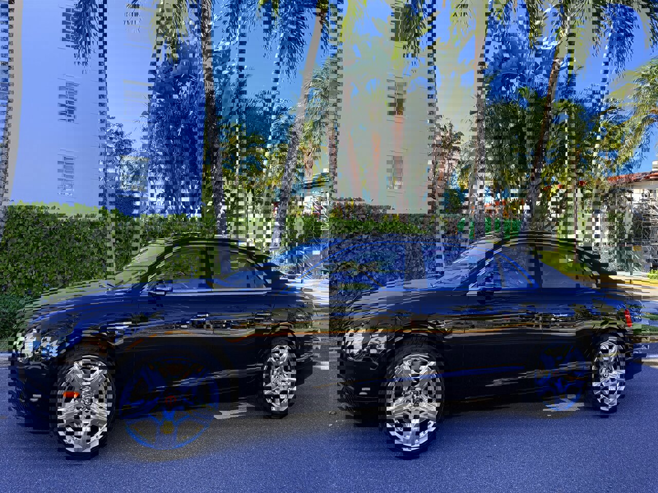 Used 2015 Bentley Flying Spur V8 image 22