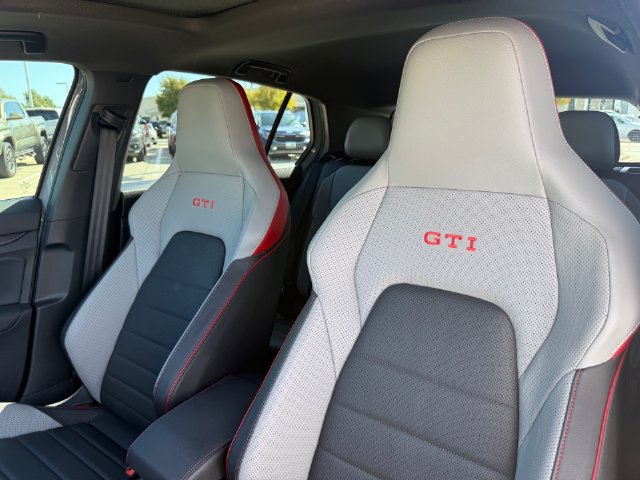 Used 2024 Volkswagen GTI SE FWD image 13
