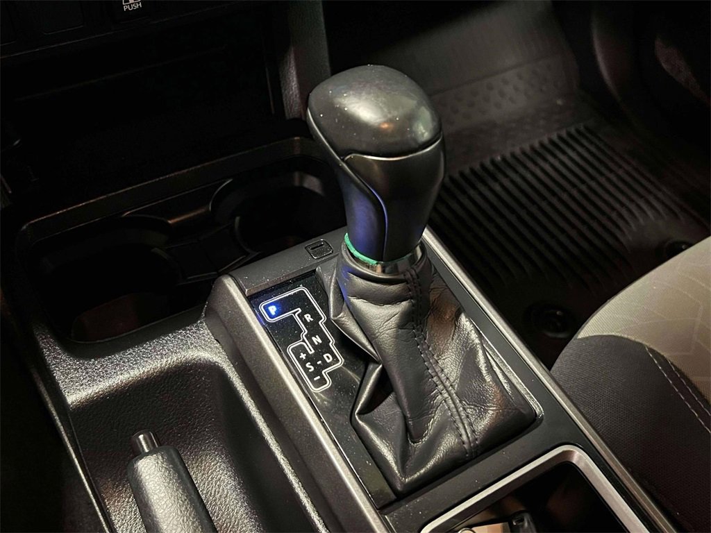 Used 2022 Toyota Tacoma TRD Sport image 31