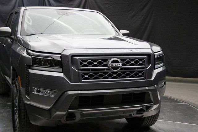 Used 2024 Nissan Frontier SL w/ Technology Package image 3