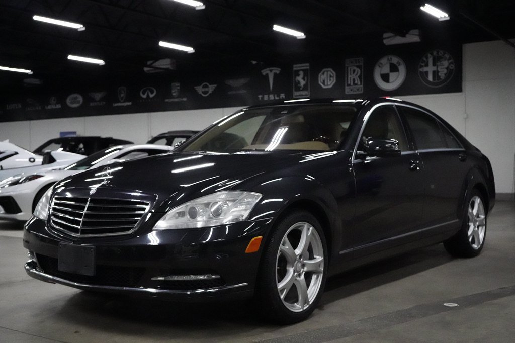 Used 2013 Mercedes-Benz S 550 4MATIC image 1