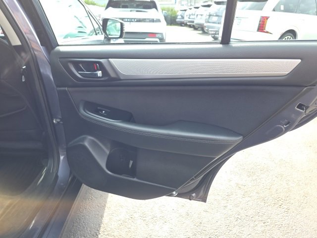 Used 2017 Subaru Legacy 2.5i Premium image 22