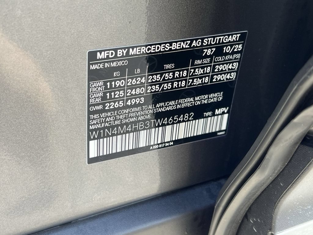 Used 2026 Mercedes-Benz GLB 250 4MATIC image 35
