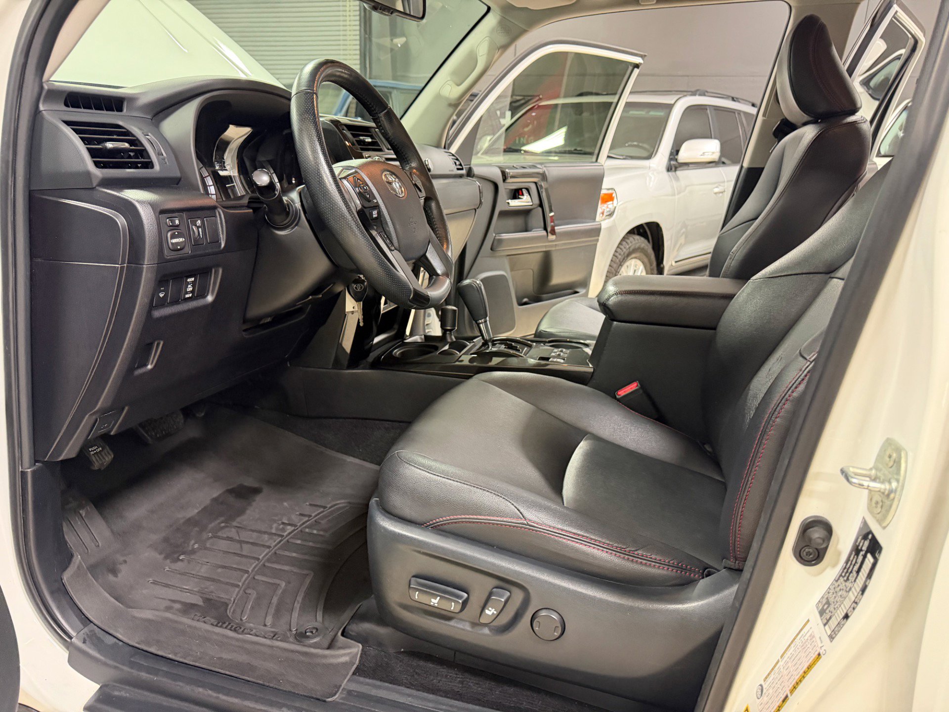Used 2016 Toyota 4Runner Trail Premium AWD/4WD image 24