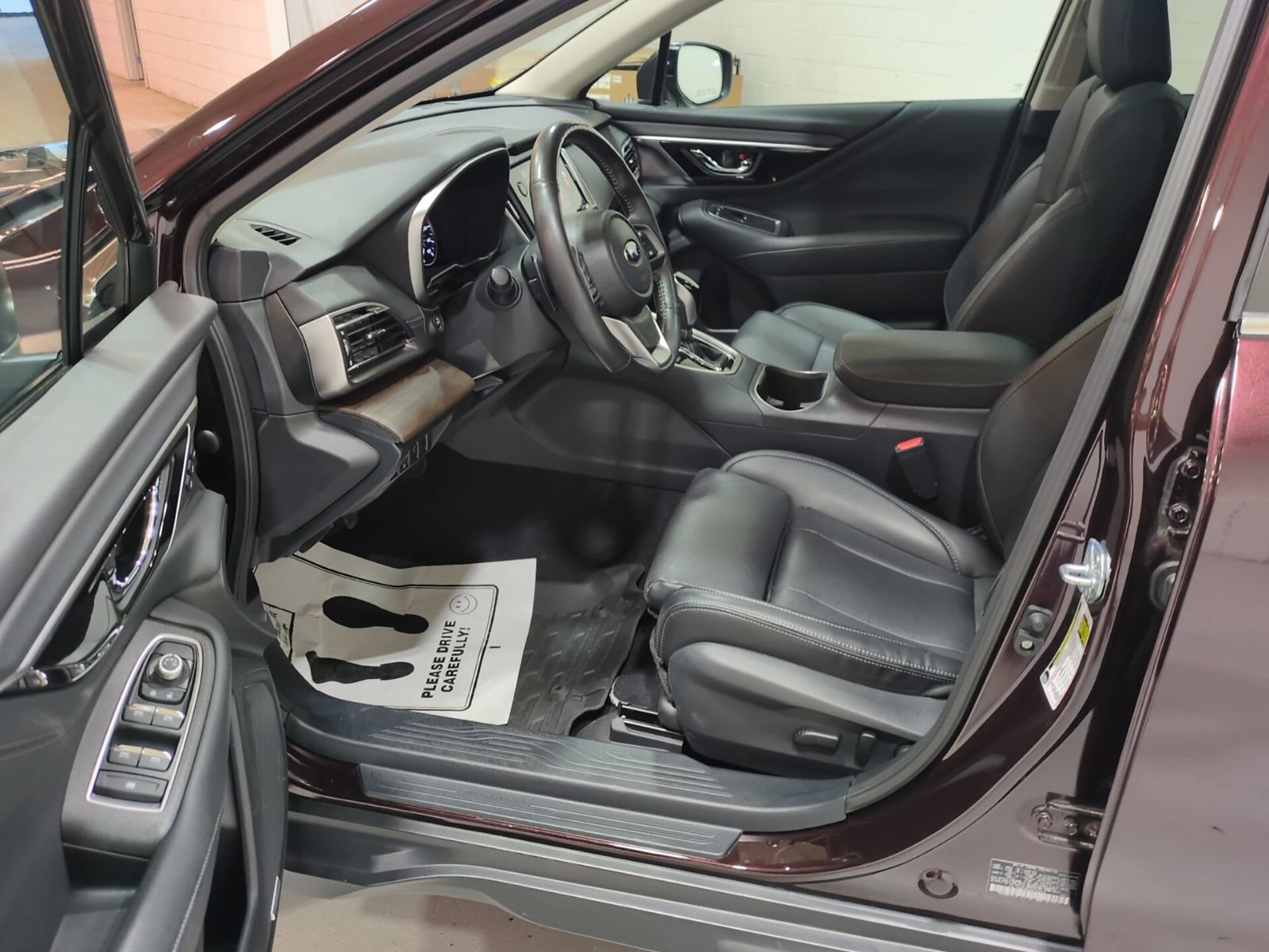 Certified 2025 Subaru Outback Limited AWD/4WD image 16