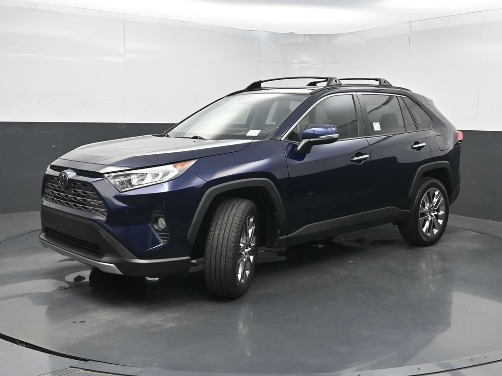 Used 2020 Toyota RAV4 Limited FWD image 22