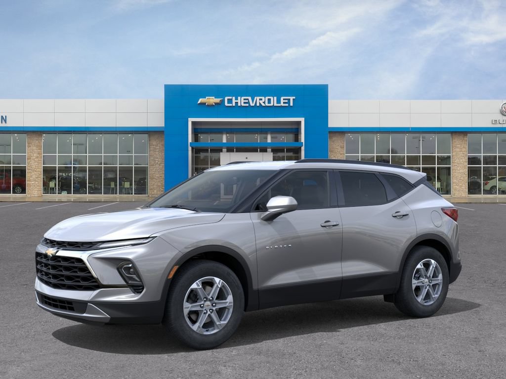New 2026 Chevrolet Blazer LT w/ Convenience Package FWD image 2