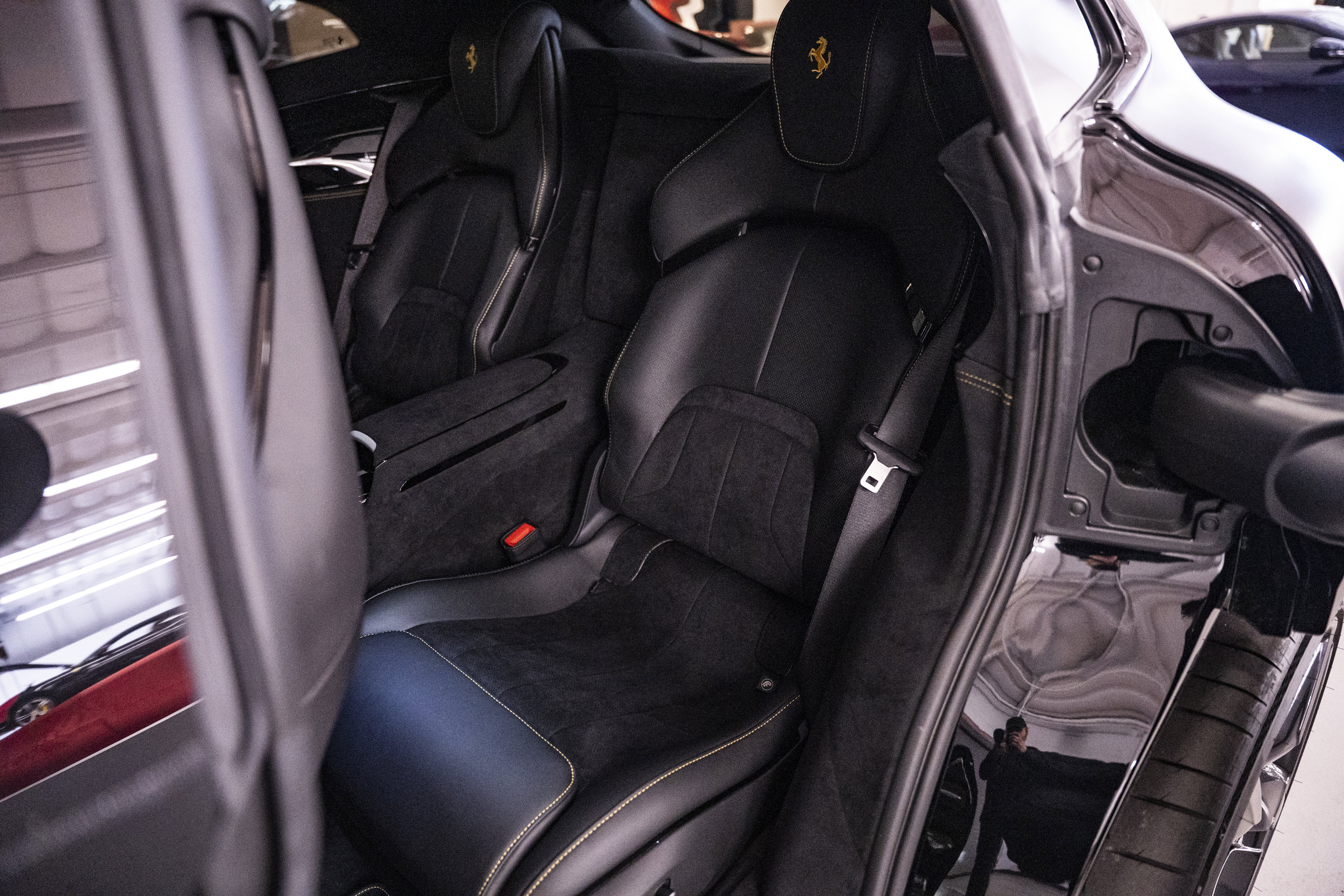 Certified 2026 Ferrari Purosangue AWD/4WD image 38