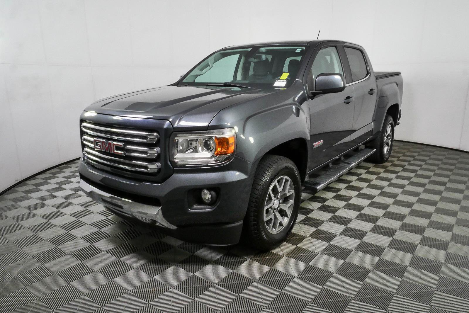 Used 2016 GMC Canyon SLE w/ All Terrain Package AWD/4WD image 24