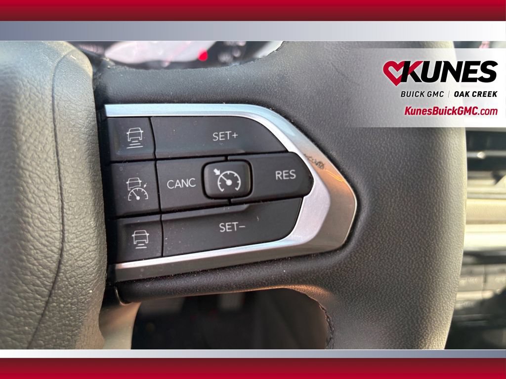 Used 2025 Jeep Compass Limited AWD/4WD image 17