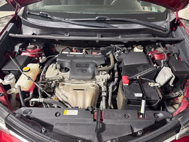 Used 2018 Toyota RAV4 LE w/ All Weather Liner Package AWD/4WD image 36