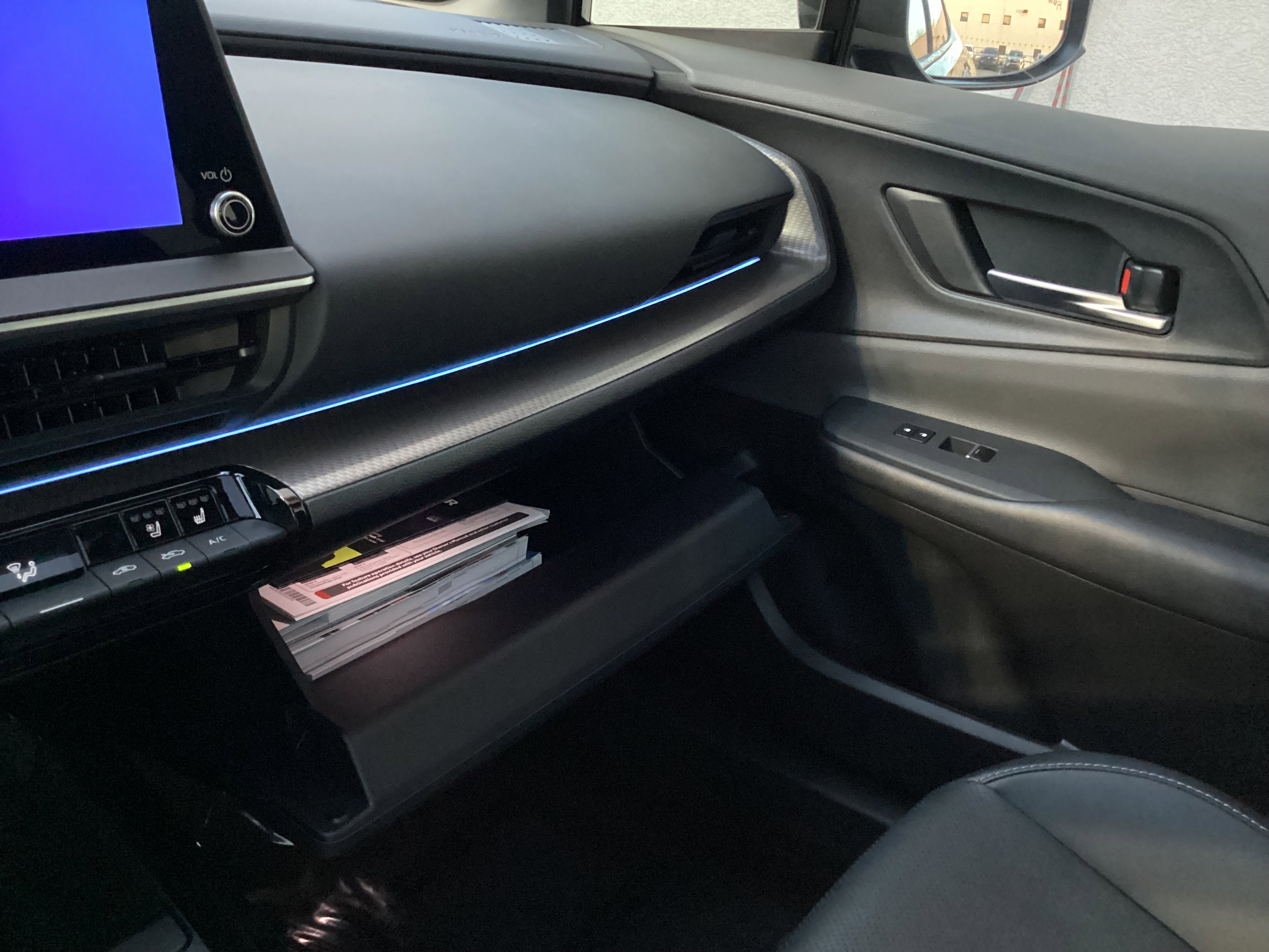 Certified 2024 Toyota Prius LE image 20