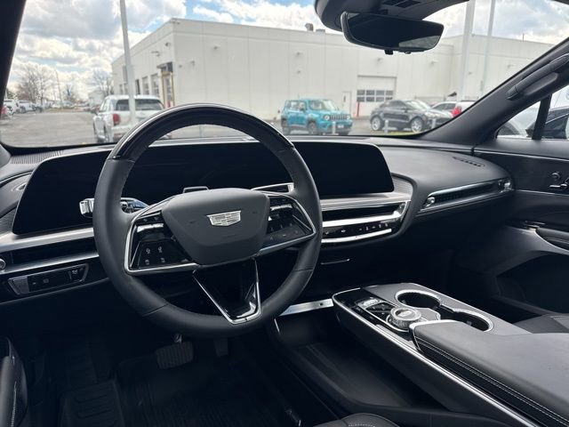 Used 2025 Cadillac Lyriq Luxury w/ LPO, Floor Liner Package image 11