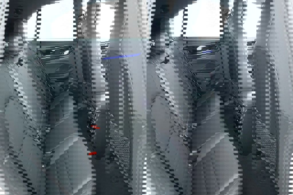 Used 2025 Porsche Macan Electric w/ Premium Package image 25