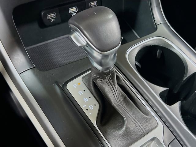 Certified 2024 Kia Carnival LX image 16