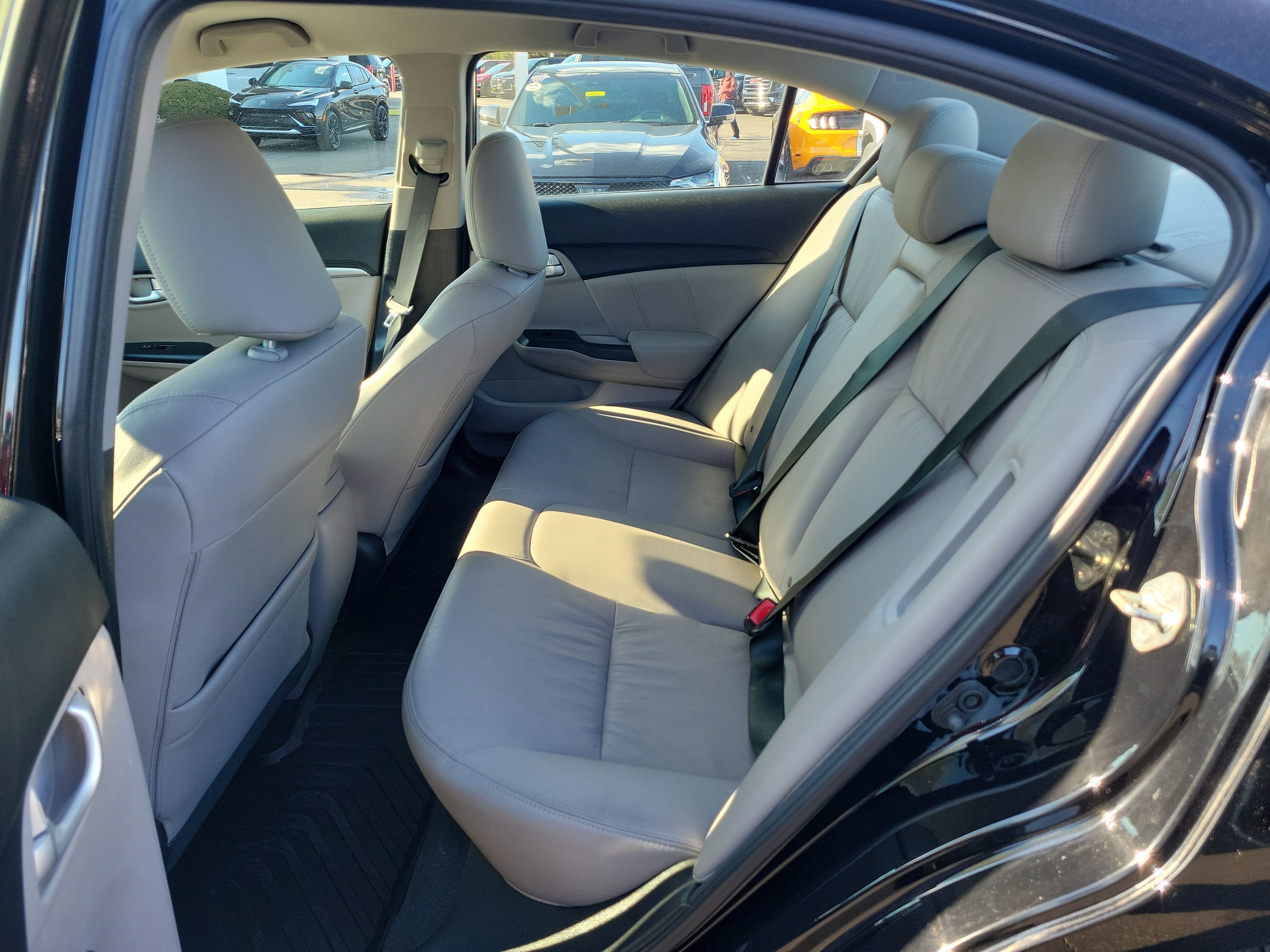 Used 2015 Honda Civic Hybrid Sedan image 12