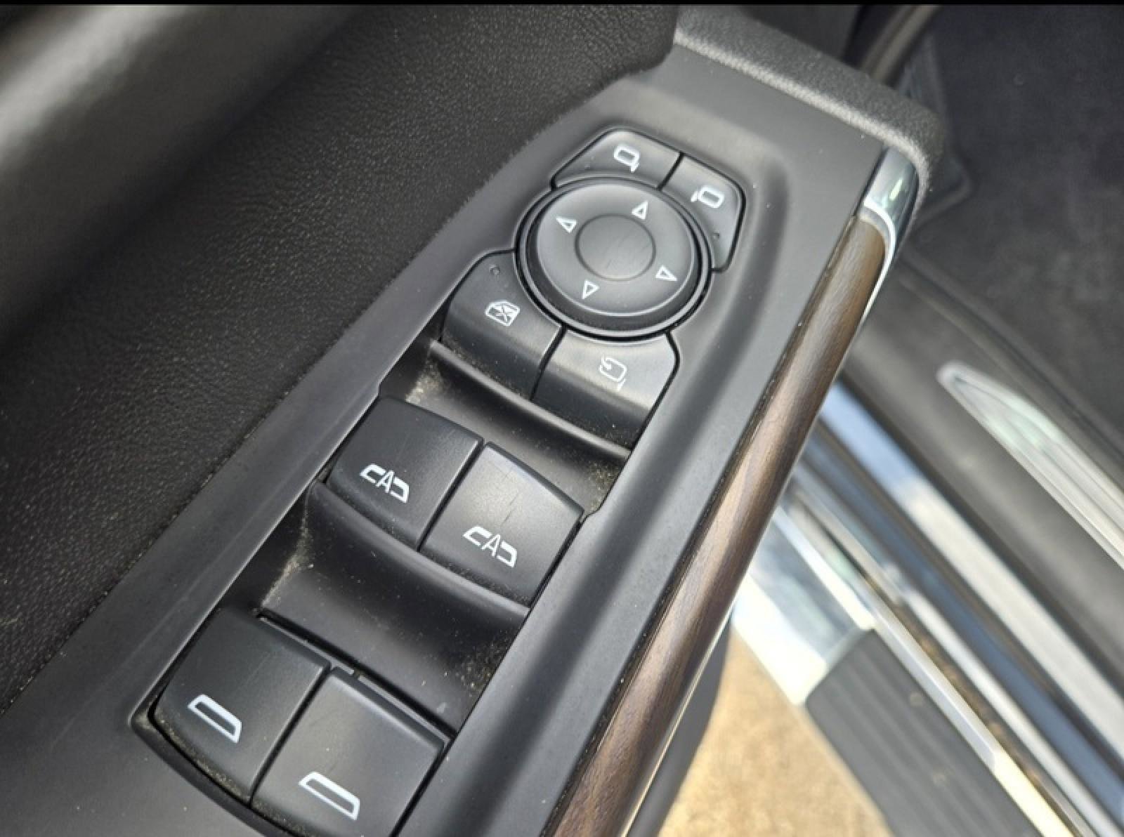 Used 2021 GMC Sierra 1500 SLT w/ SLT Premium Plus Package image 21