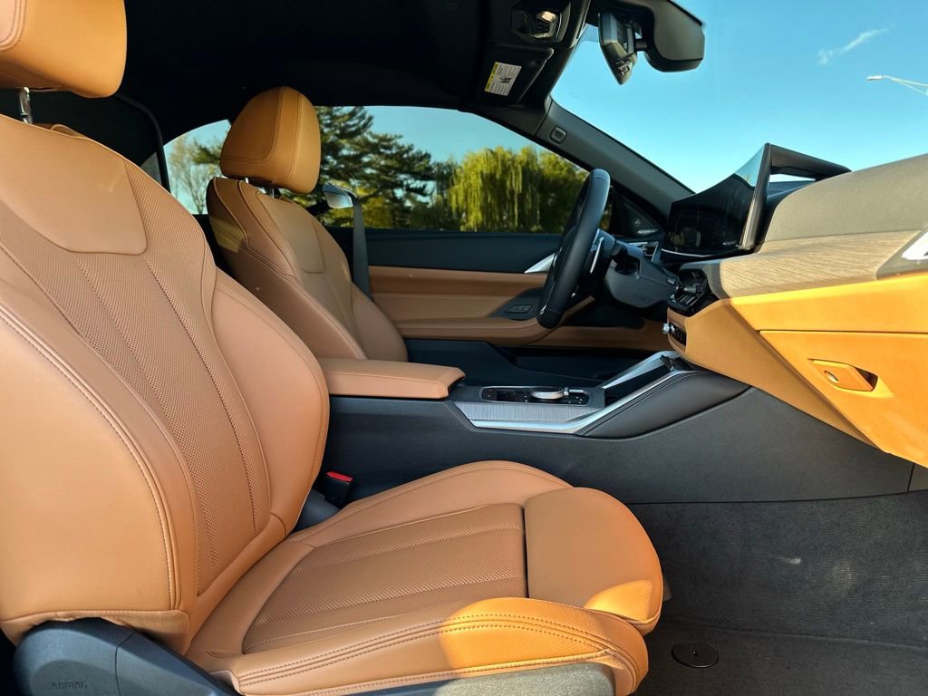 Used 2025 BMW 440i xDrive Convertible w/ Premium Package image 28
