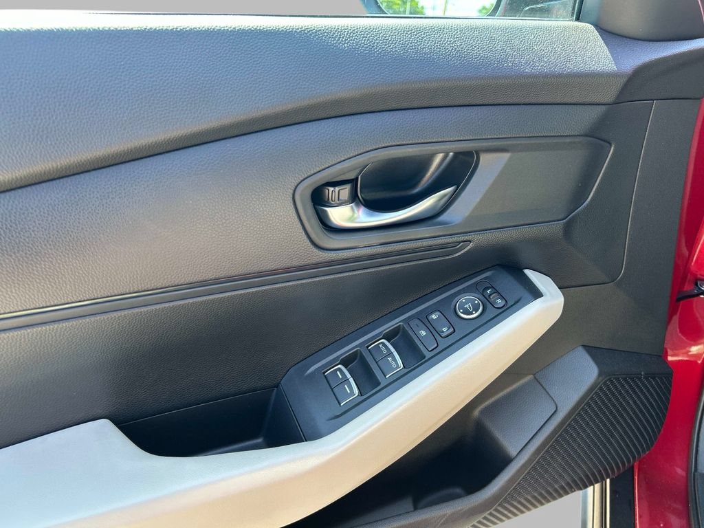 Used 2023 Honda Accord LX image 12