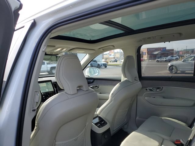 New 2026 Volvo XC90 T8 Ultra w/ Protection Package Premier AWD/4WD image 26