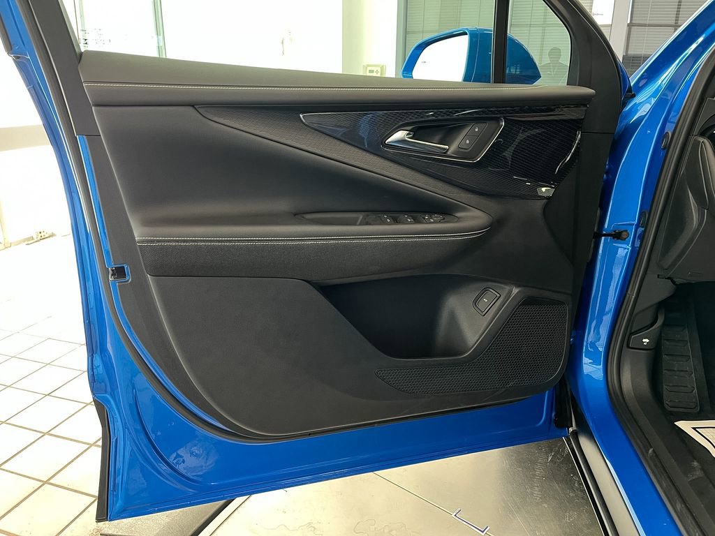 Certified 2025 Chevrolet Blazer EV LT image 13