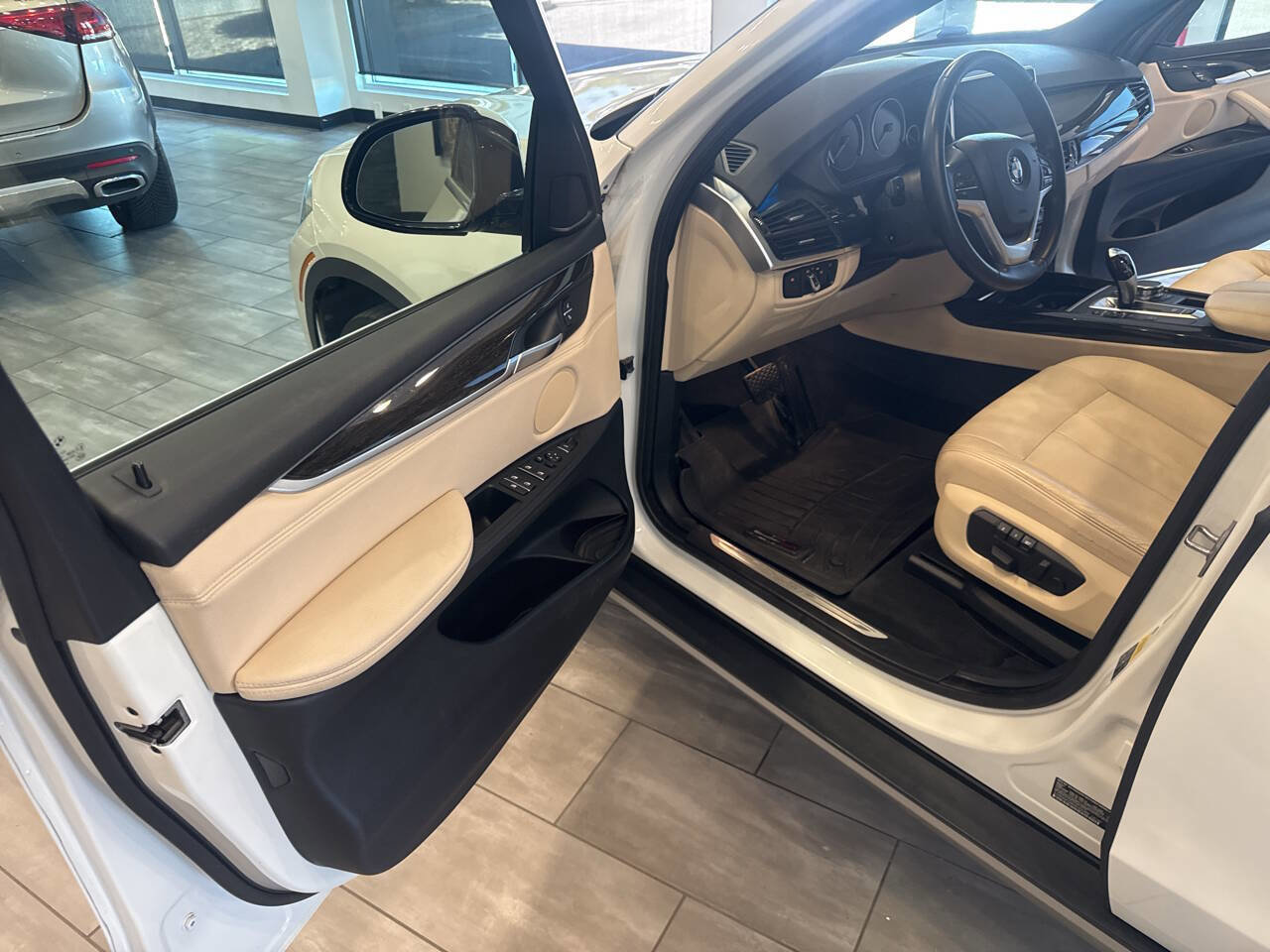 Used 2017 BMW X5 xDrive35i AWD/4WD image 27