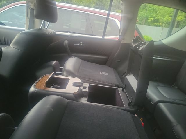 Used 2023 Nissan Armada SL w/ Captain's Chairs Package RWD image 8